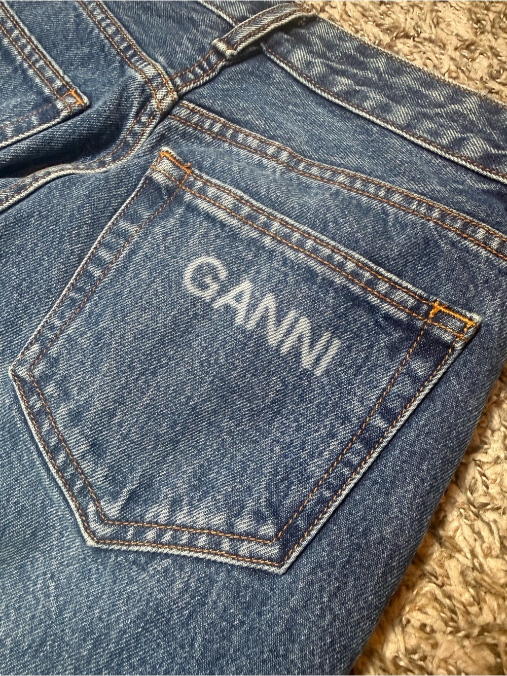 GANNI High Rise Cropped Wide Leg Jeans in Dark Indigo Blue F6016 - Picture 3 of 16